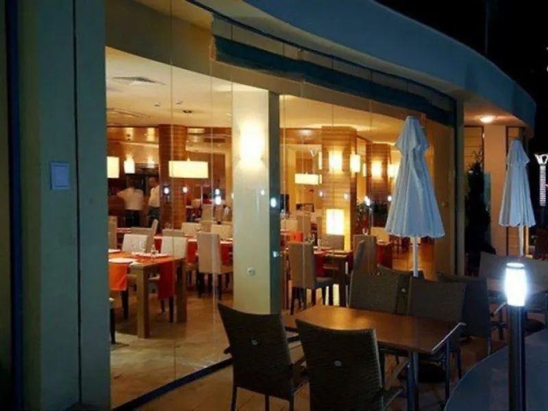 ****  Aparthotel Marina Holiday Club Pomorie Bulgarije